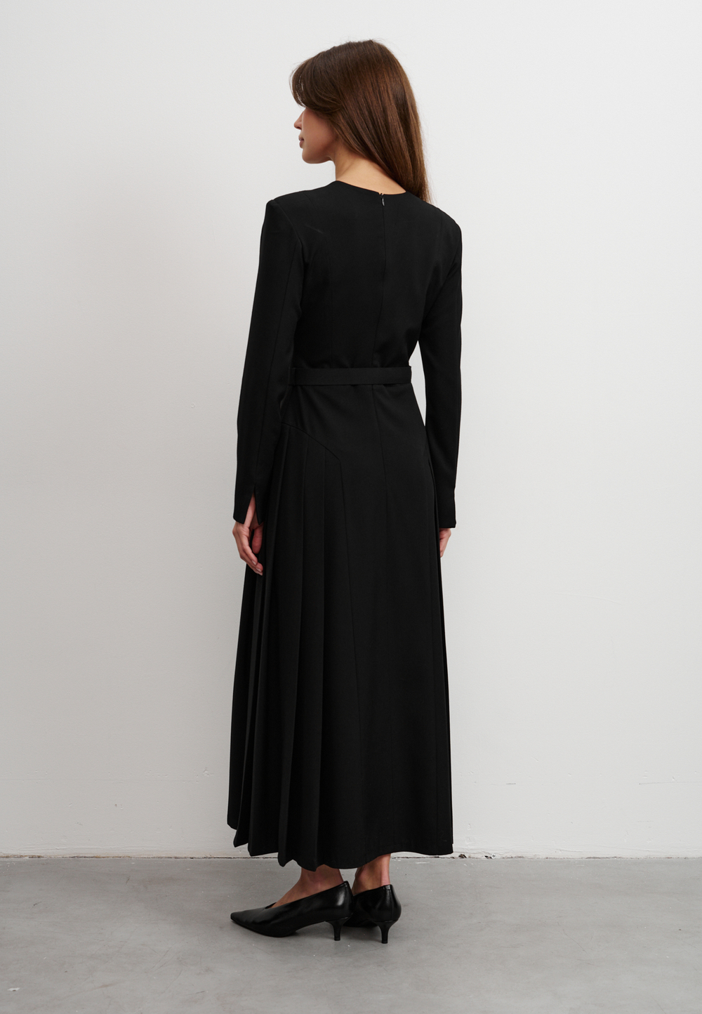 Платье со складками, черное