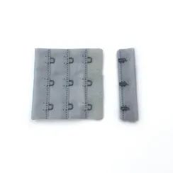 Застежка с крючками светло-серая 3 ряда (цв. 166), 57*55 мм