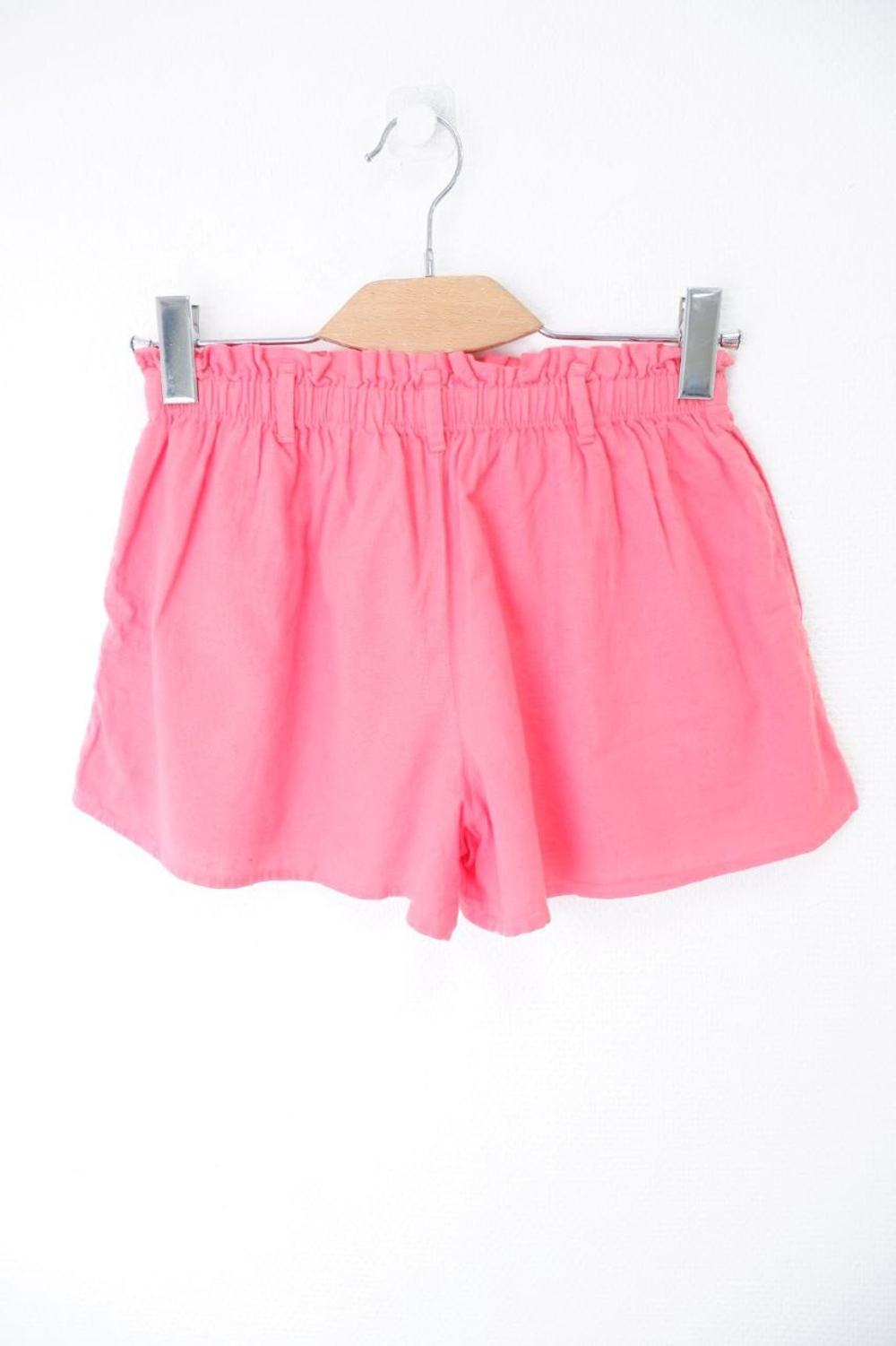 Шорты H&M нежного цвета на 8-9 лет