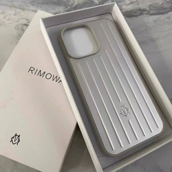 Чехол Rimowa