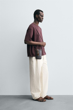 ZARA ФУТБОЛКА С ВЫШИВКОЙ В ВИДЕ ЦВЕТКА, ВИННЫЙ