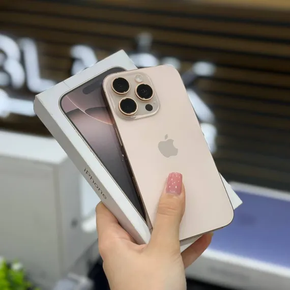 Б/У Телефон Apple iPhone 16 Pro 128Gb Desert Titanium 90% (MWF5JM2Q46)