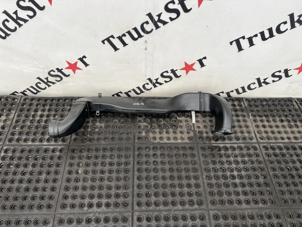 Воздуховод отопителя