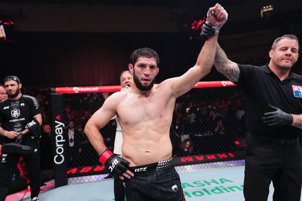 Икрам Алискеров вошёл в топ-15 UFC. Россиянин сделал ещё один шаг к титульной гонке
