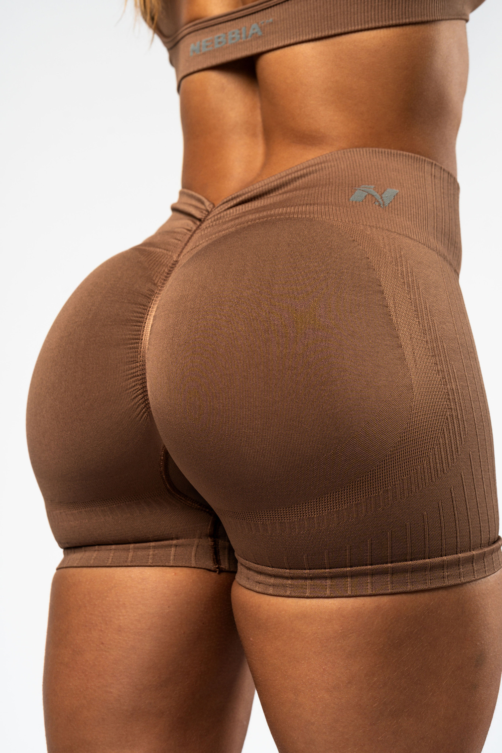 Шорты High Waisted Push-Up Shorts TOTALLY SEAMLESS 304 Коричневые