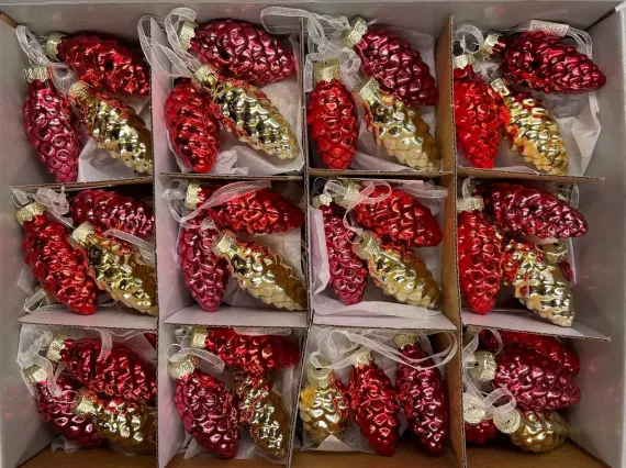 Набор стеклянных украшений Гроздь Шишек, 3 шт., 6 см., золото, красный, темно-красный, Christmas DeLuxe (89875)