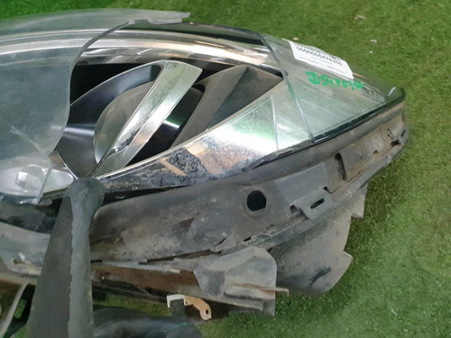 Битая Фара левая Mercedes CLA w117 C117 (2016-2019) LED