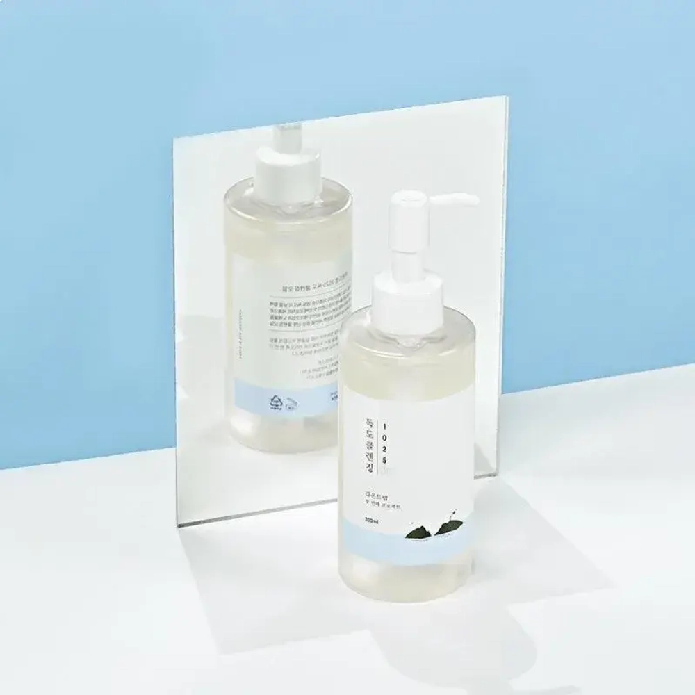 ROUND LAB Гидрофильное масло для снятия макияжа 1025 Dokdo Cleansing Oil (200 мл)