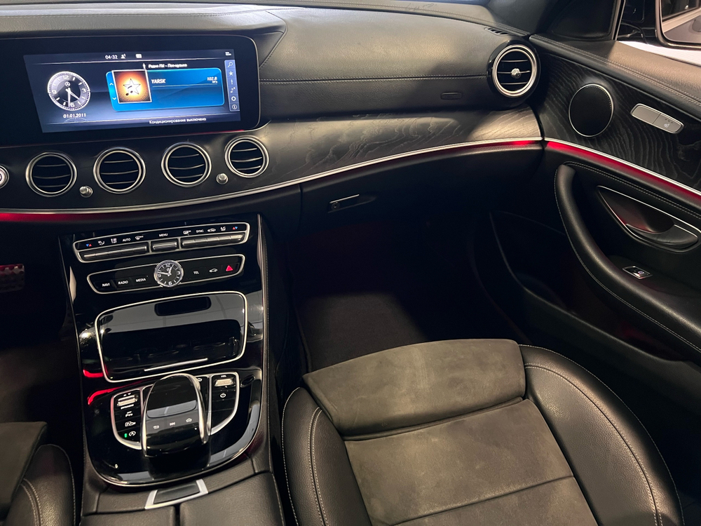 Mercedes-Benz E-Class, 2016 год