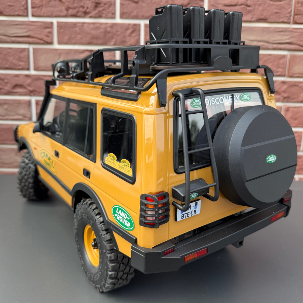 Трофи FMS 1:10 FCX10 Land Rover Camel Trophy Discovery