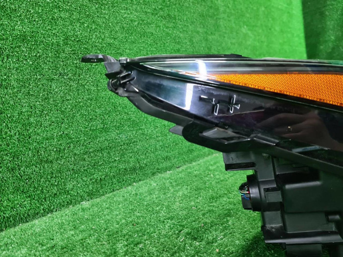 Фара правая Lexus NX 1 (2014-2017) LED