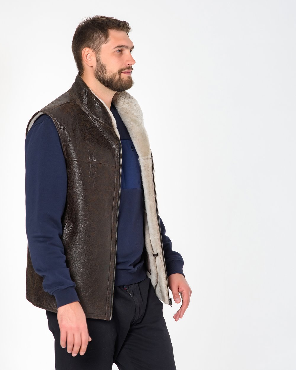 Мужская меховая жилетка