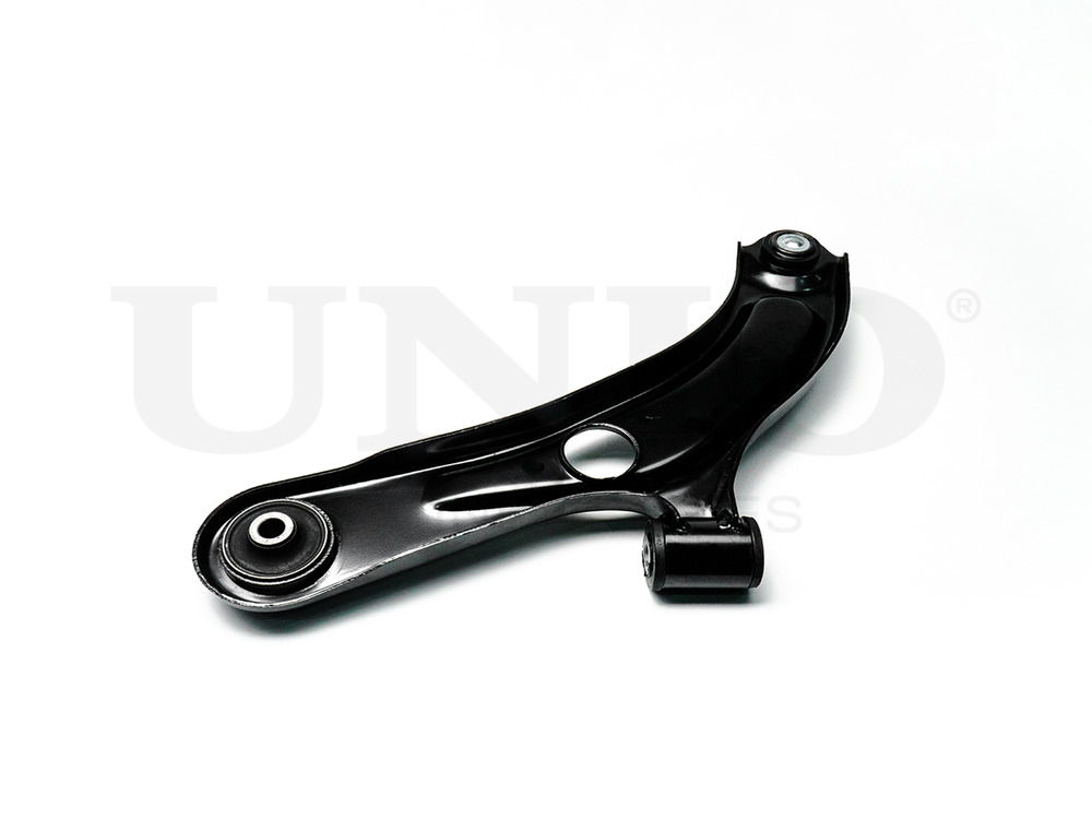 Рычаг подвески поперечный передний нижний правый UNIO SSP-40155