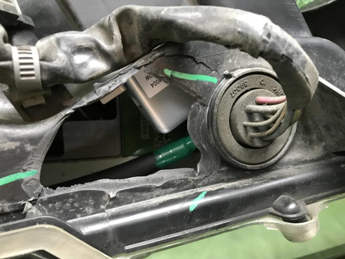 Битая Фара левая Toyota Land Cruiser 200 15-21 LED