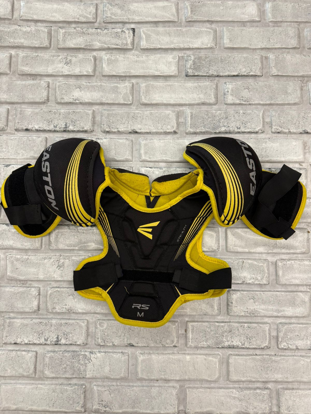 Easton stealth RS YTH M