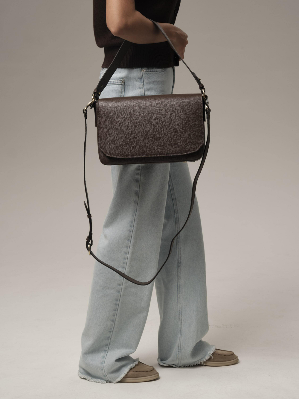 Сумка кожаная на плечо коричневый торф