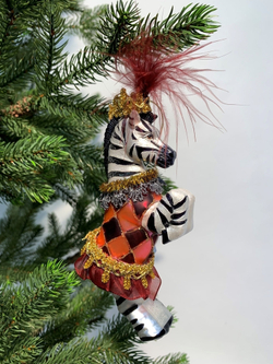 Елочная игрушка 5.5х4х12.5см House of Seasons Зебра в попоне