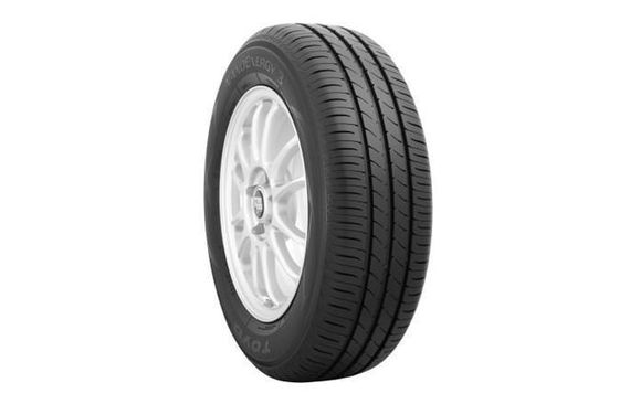 Toyo Nano Energy 3 215/60 R16 95H