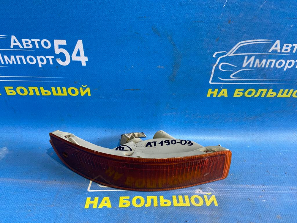 Повторитель в бампер правый TOYOTA CORONA 1993