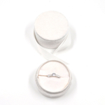 Футляр пластиковый с оклейкой под обручальные кольца.