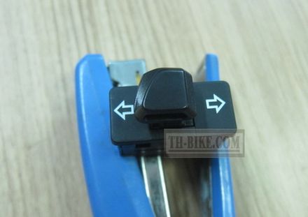 35200-KYZ-901. SWITCH UNIT, WINKER.