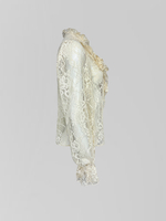 Блузка AYA collection однотонная кружевная на пуговицах с рюшами