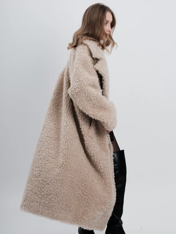 Шуба чебурашка длинная из овечьей шерсти, светло-бежевая, SilverFox