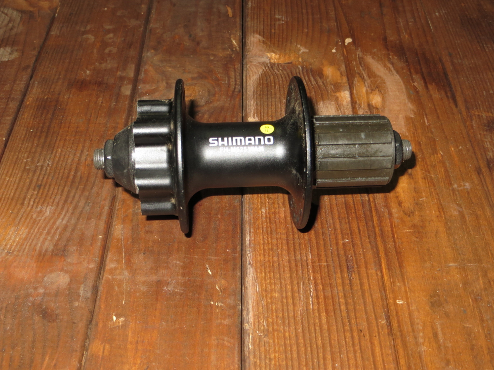 Задняя втулка Shimano Deore FH-M525 QR
