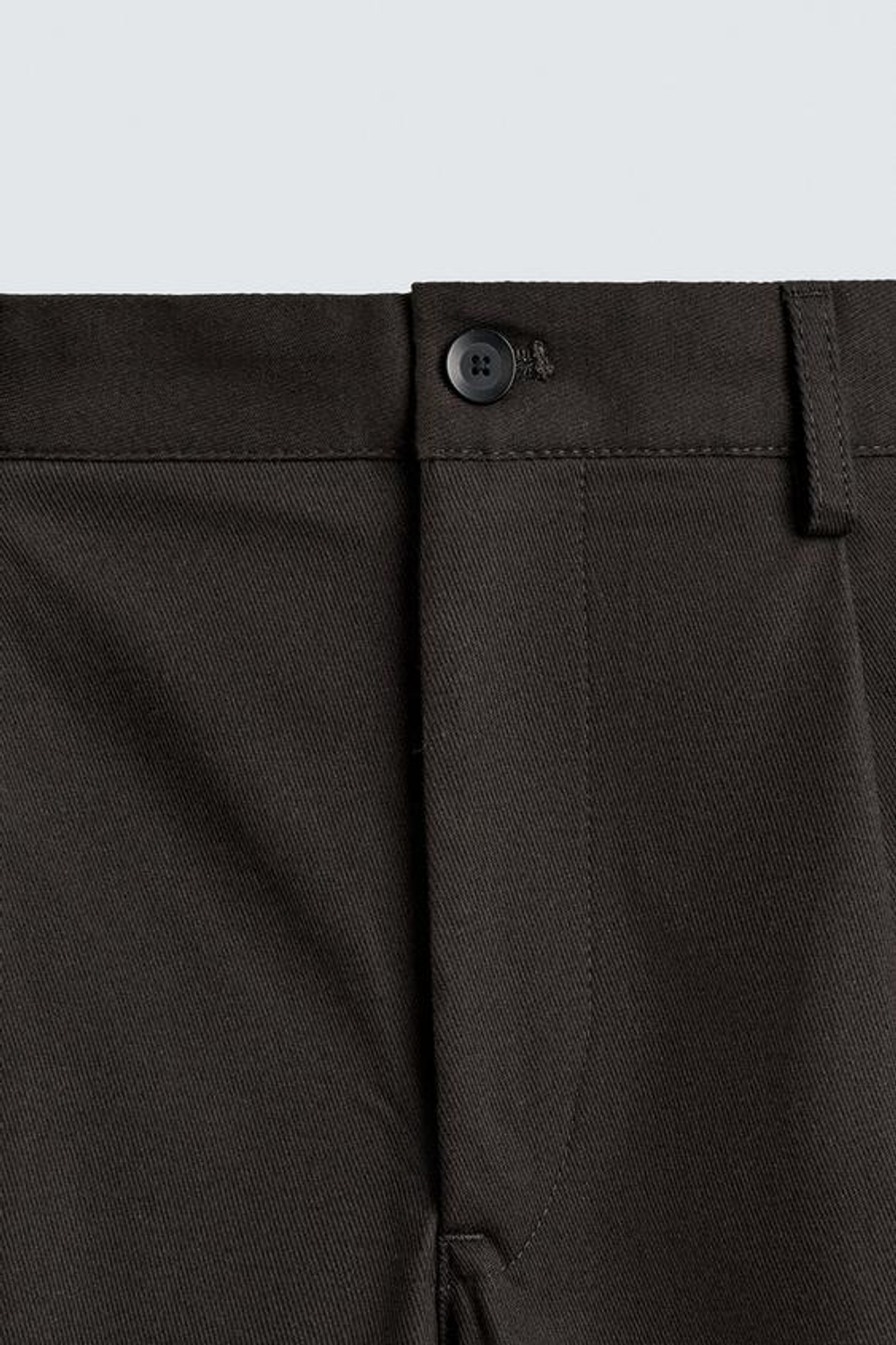 ZARA БРЮКИ СО СКЛАДКАМИ ИЗ РЕЛЬЕФНОЙ ТКАНИ, КОРИЧНЕВЫЙ