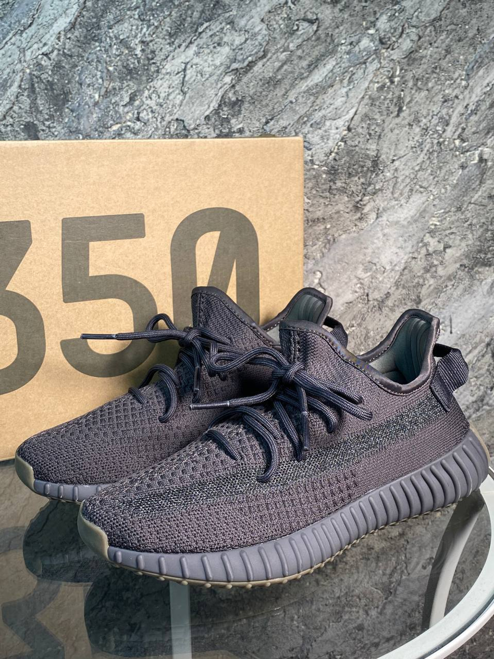 Кроссовки Adidas