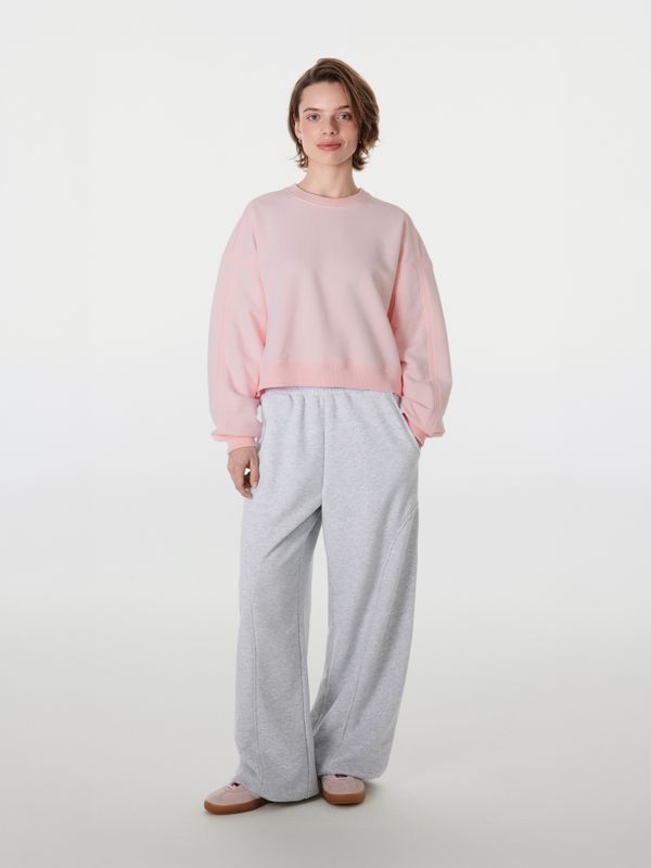 Свитшот укороченный 