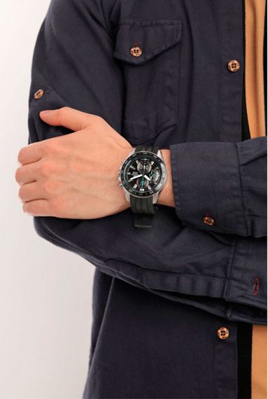Наручные часы Casio EFV-550P-1A