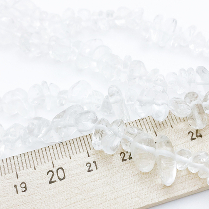 Горный хрусталь, крошка 4-8 мм, цена за нить 38 см