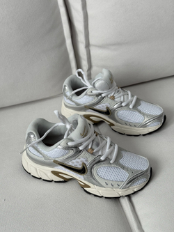 Кроссовки из натуральной кожи