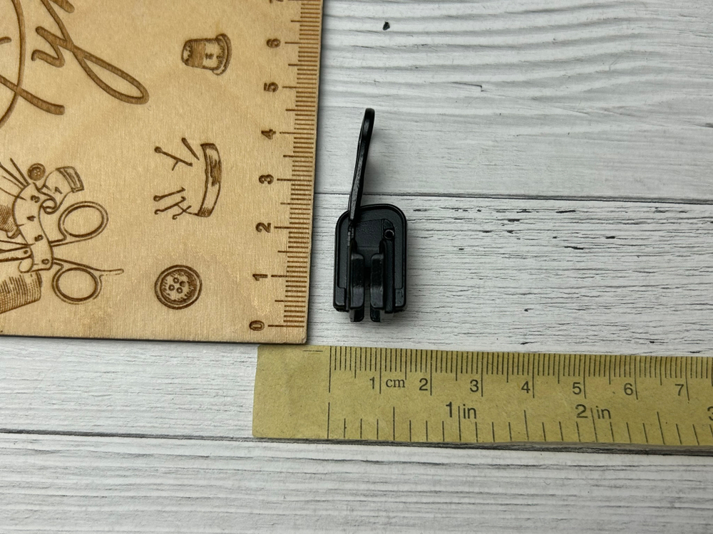 Бегунок перекидной ТРАКТОР Т8 черный