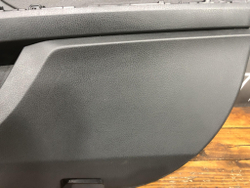 Обшивка двери передней правой Camry (XV70) 20-нв Б/У Оригинал 6761006R00C8