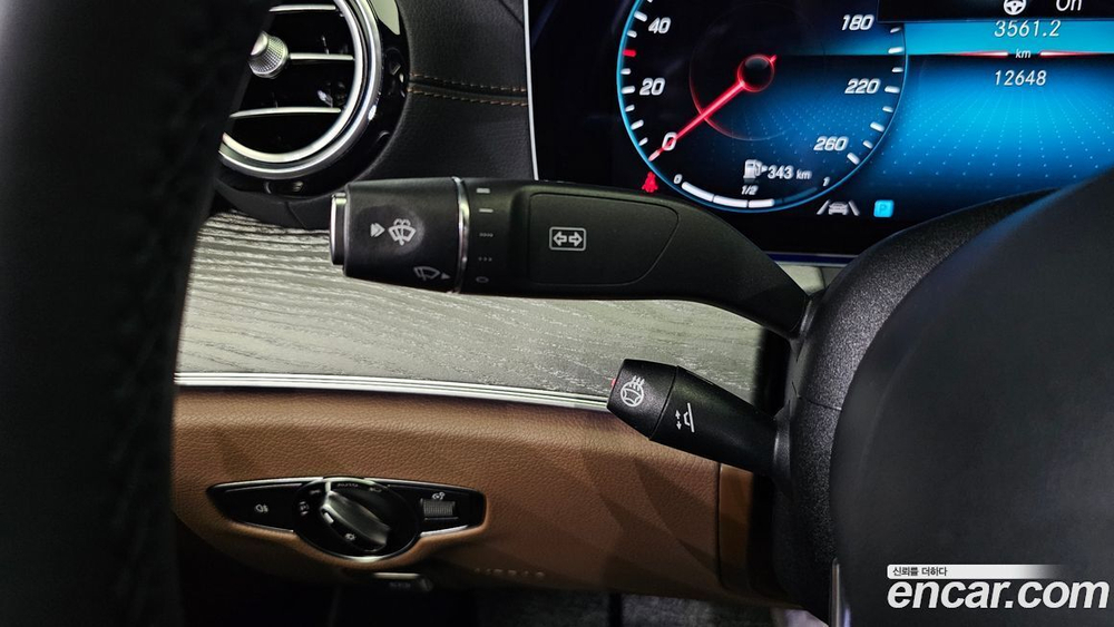 Mercedes-Benz E-Class W213 E350 4MATIC Exclusive (12.2022)