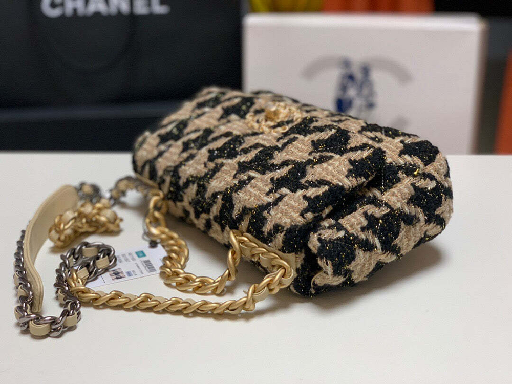 Chanel 19 26 cm