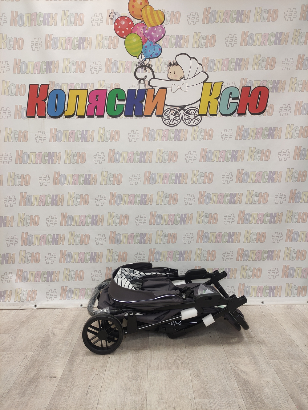 Коляска прогулочная Mow Baby Ride Carbon