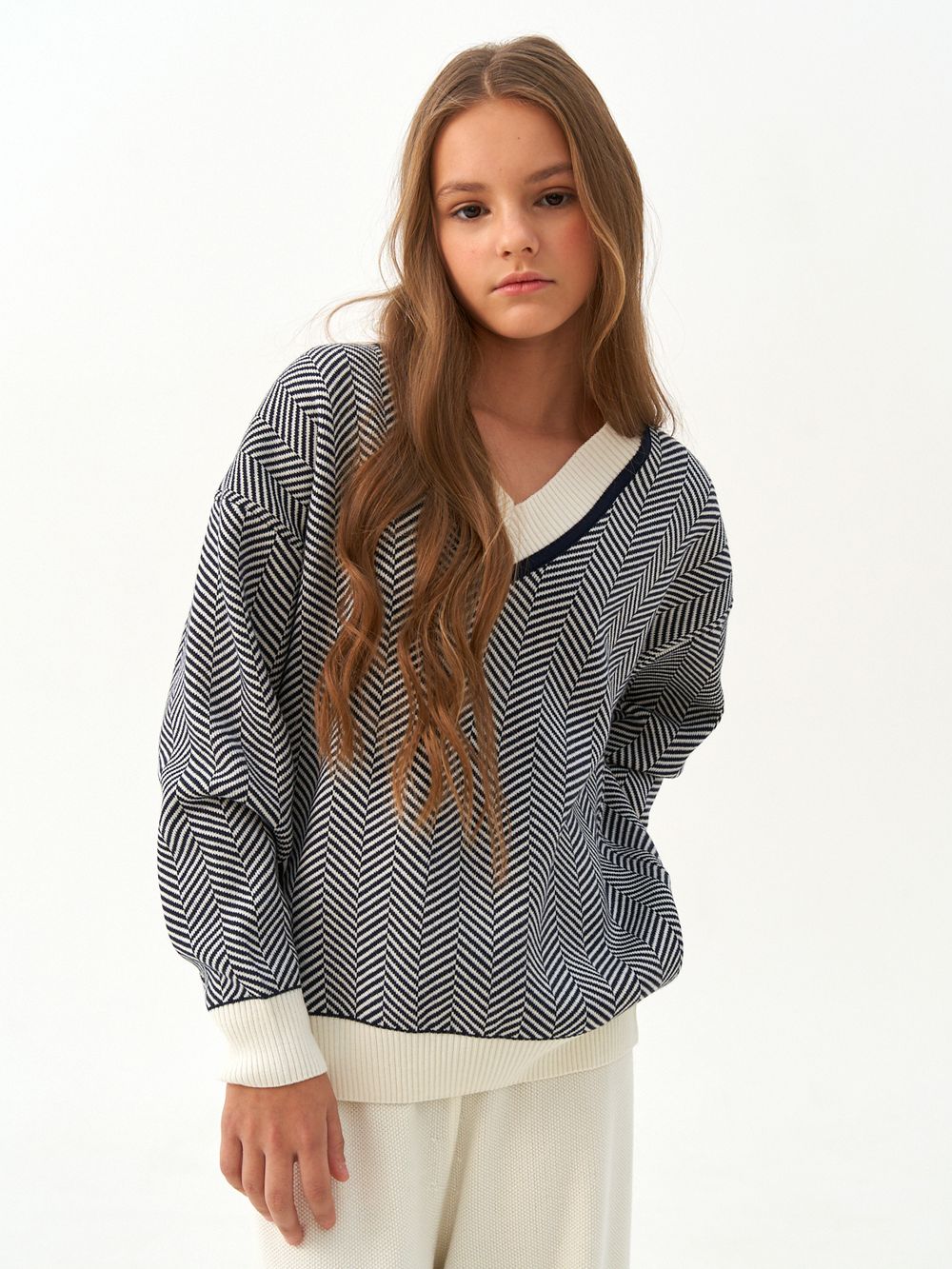 Джемпер для девочки 954 синий-молочный