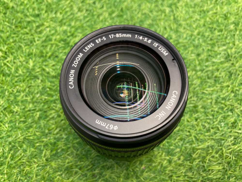 Canon EF-S 17-85mm 4-5.6 IS USM