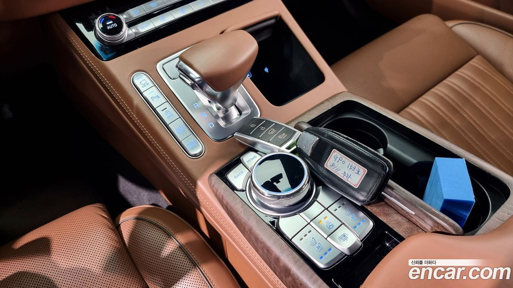 Genesis G90 3.8 AWD (12.2020)