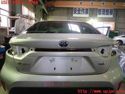 крышка багажника Toyota Corolla NRE210 2021