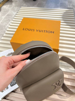 Сумка-слинг Louis Vuitton