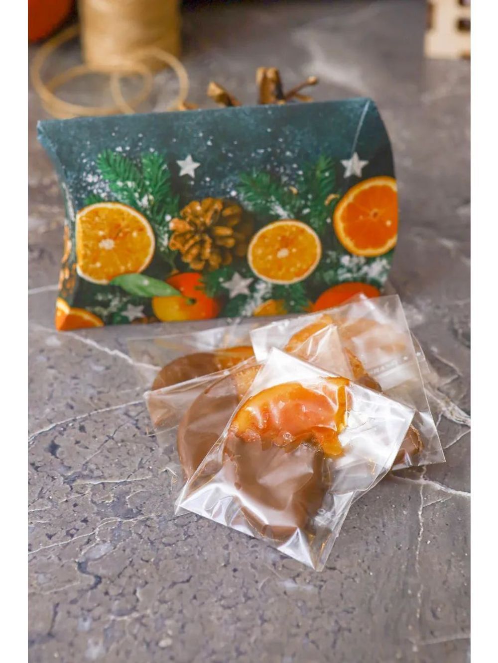 Апельсин в шоколаде "Новогодний вкус" 8 шт. Апельсин в шоколаде "Новогодний вкус" 8 шт.