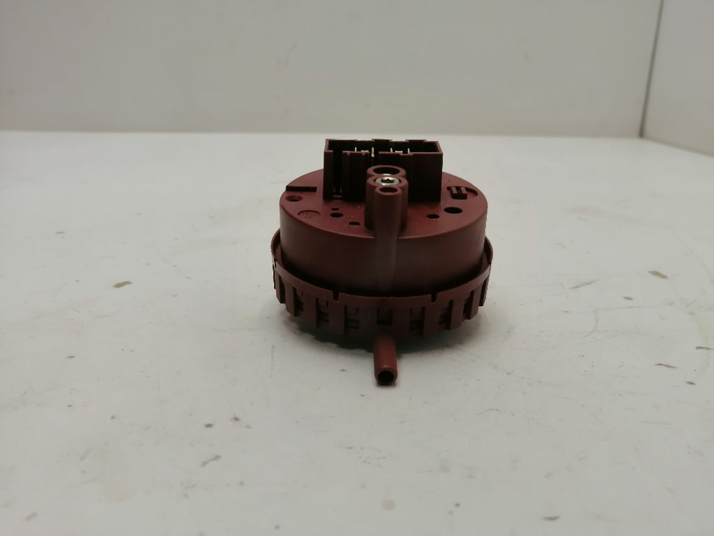 S1WTF3003A кт107 Датчик уровня воды для стиральной машины Siemens S1WTF3003A б/у
