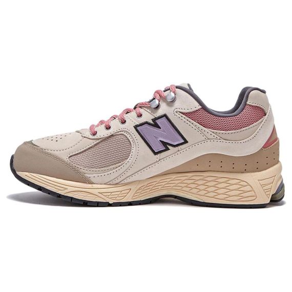 New Balance NB 2002R