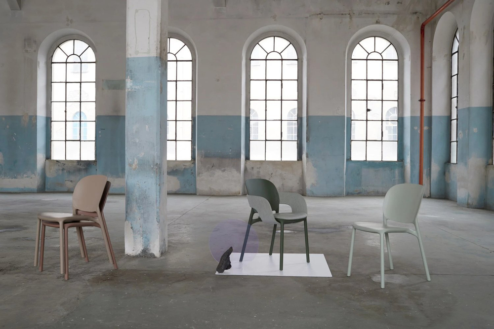 Стул пластиковый Scab Design Hug Go Green, зеленый шалфей