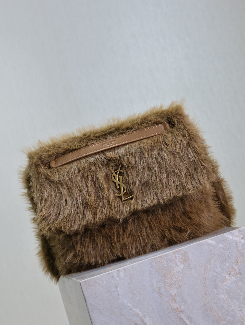 Yves Saint Laurent Niki 28 cm