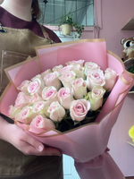 Букет из 25 нежно-розовых роз 50см